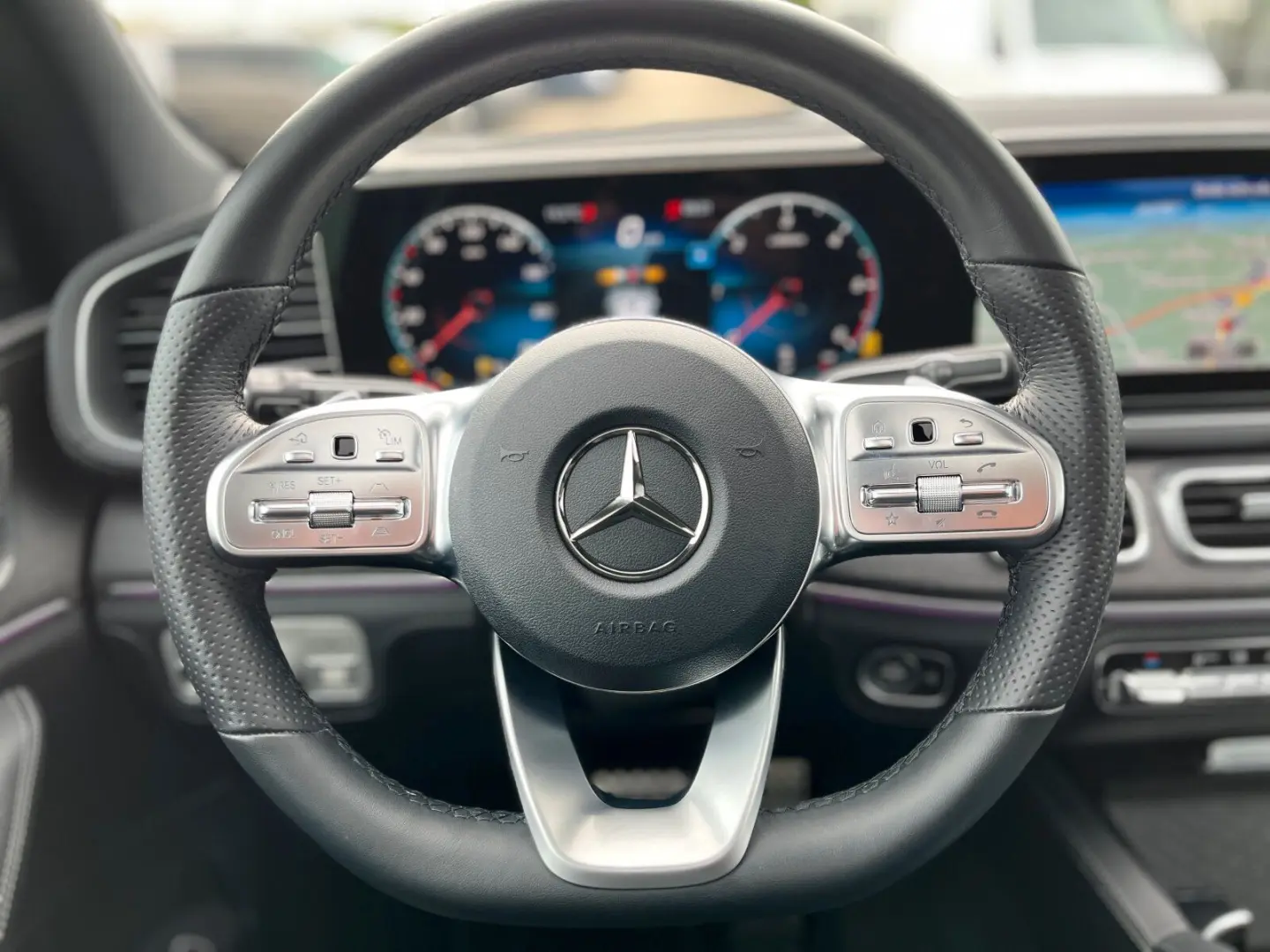 GLE 400 d 4M AMG Night AHK Multib Distr HUD Pano