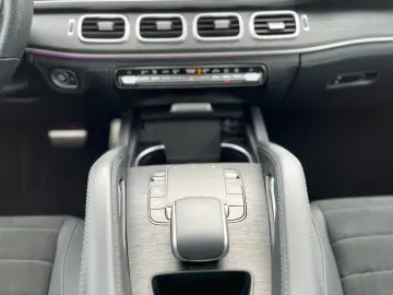GLE 400 d 4M AMG Night AHK Multib Distr HUD Pano