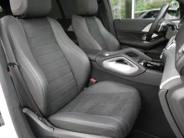GLE 450 d 4MATIC  AMG NIGHT KEYL NAVI MBeam PANO
