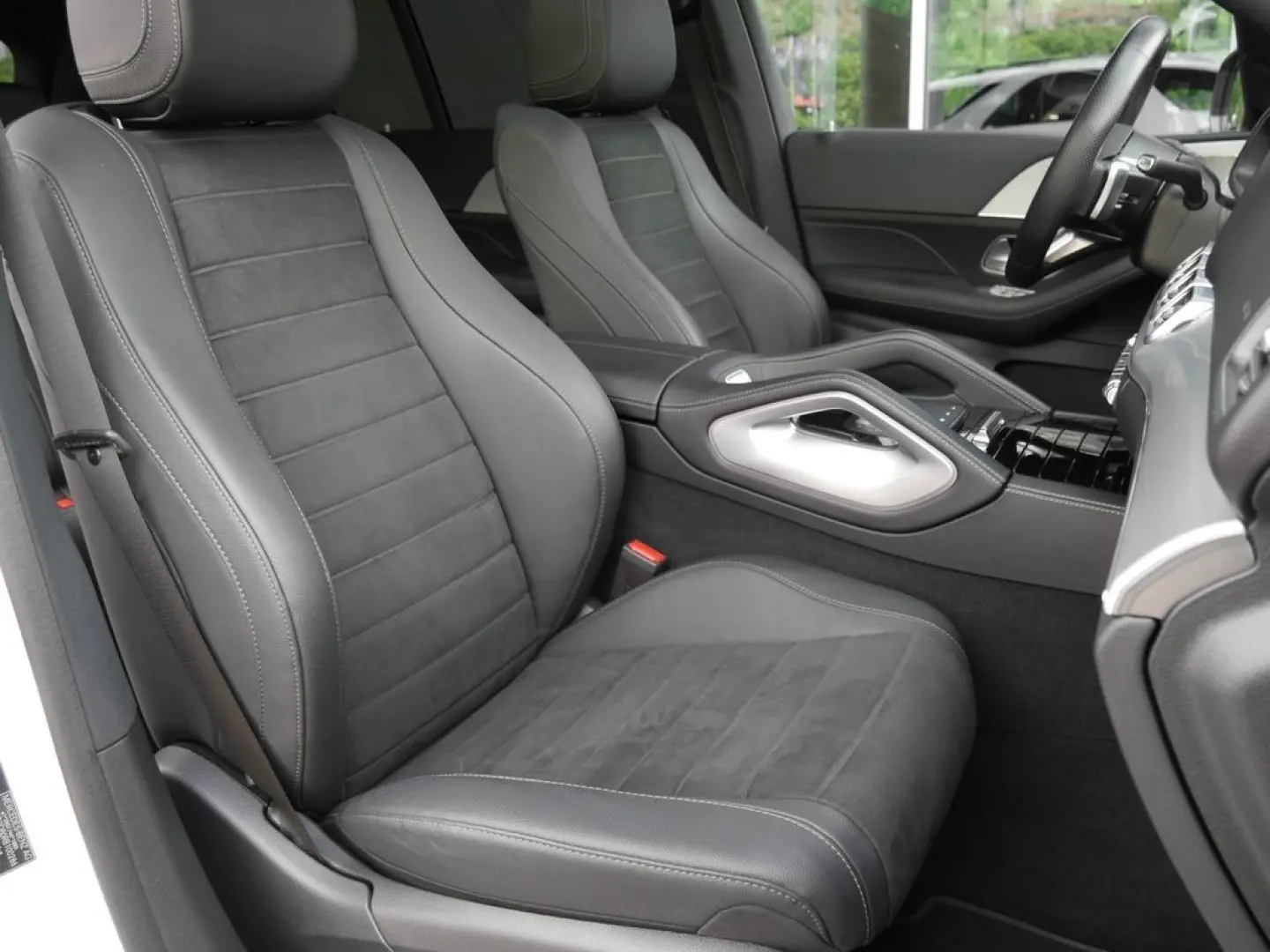 GLE 450 d 4MATIC  AMG NIGHT KEYL NAVI MBeam PANO