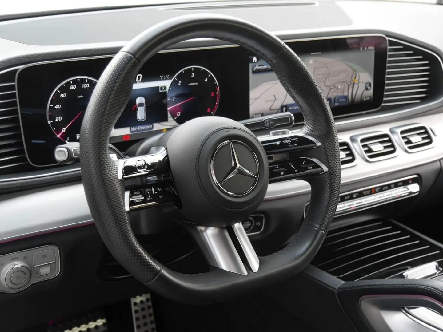 GLE 450 d 4MATIC  AMG NIGHT KEYL NAVI MBeam PANO