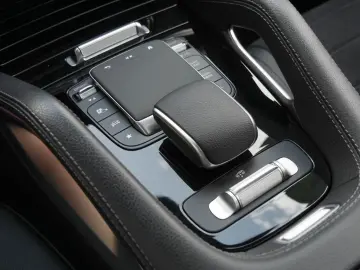 GLE 450 d 4MATIC  AMG NIGHT KEYL NAVI MBeam PANO