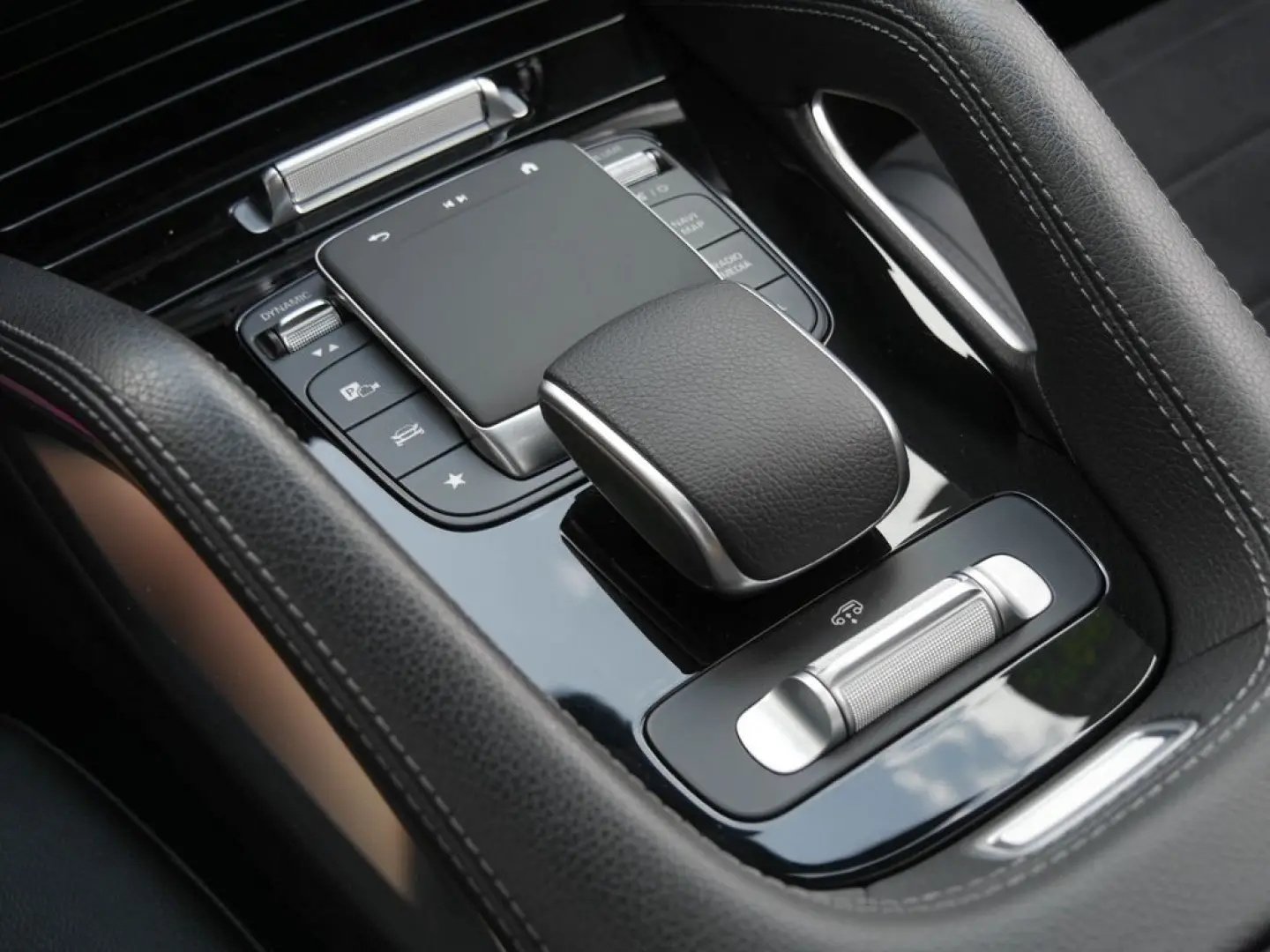 GLE 450 d 4MATIC  AMG NIGHT KEYL NAVI MBeam PANO