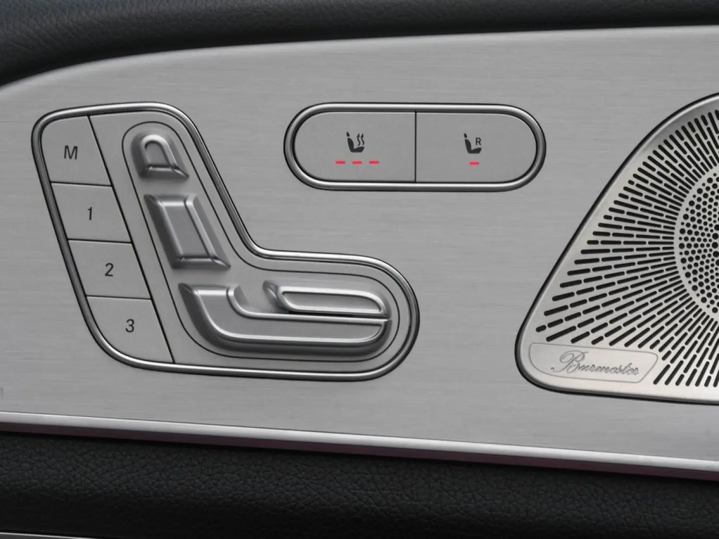 GLE 450 d 4MATIC  AMG NIGHT KEYL NAVI MBeam PANO