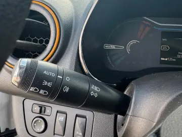 DACIA SPRING BEV 27kWh Comfort Plus Auto