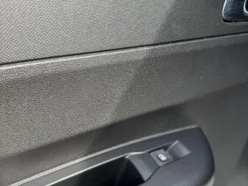 DACIA SPRING BEV 27kWh Comfort Plus Auto