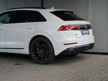 Q8 50 TDI quattro S line OLED Pano Laser HuD Std