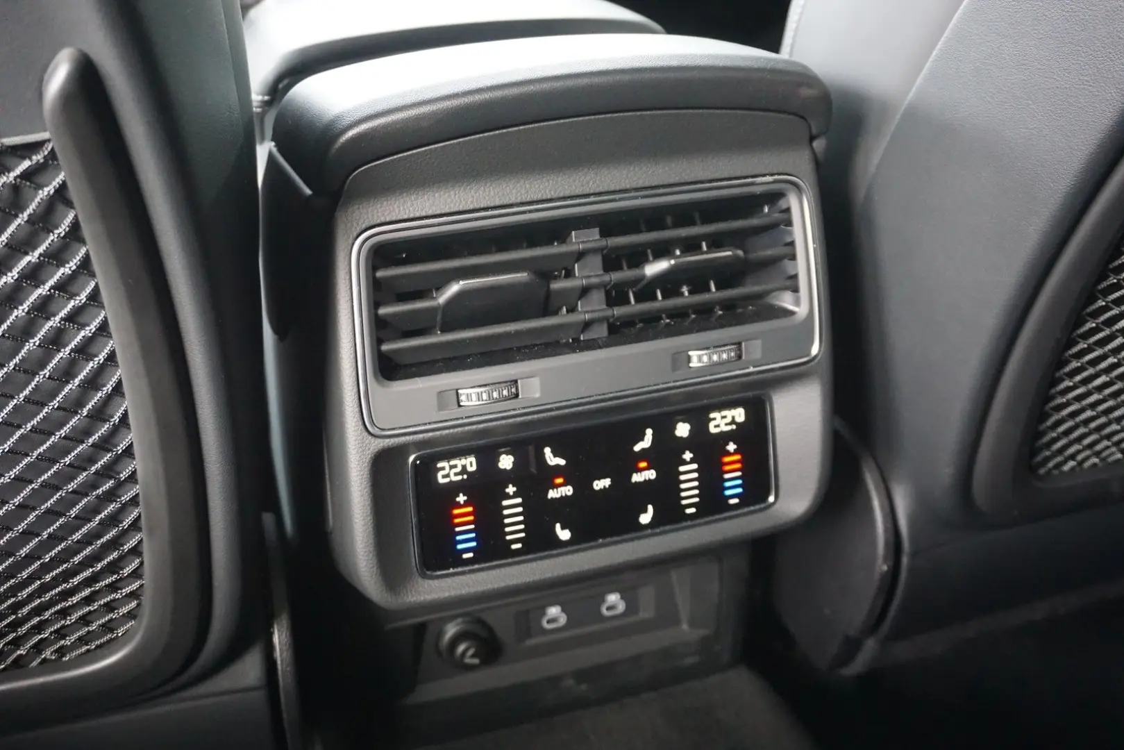 Q8 50 TDI quattro S line OLED Pano Laser HuD Std