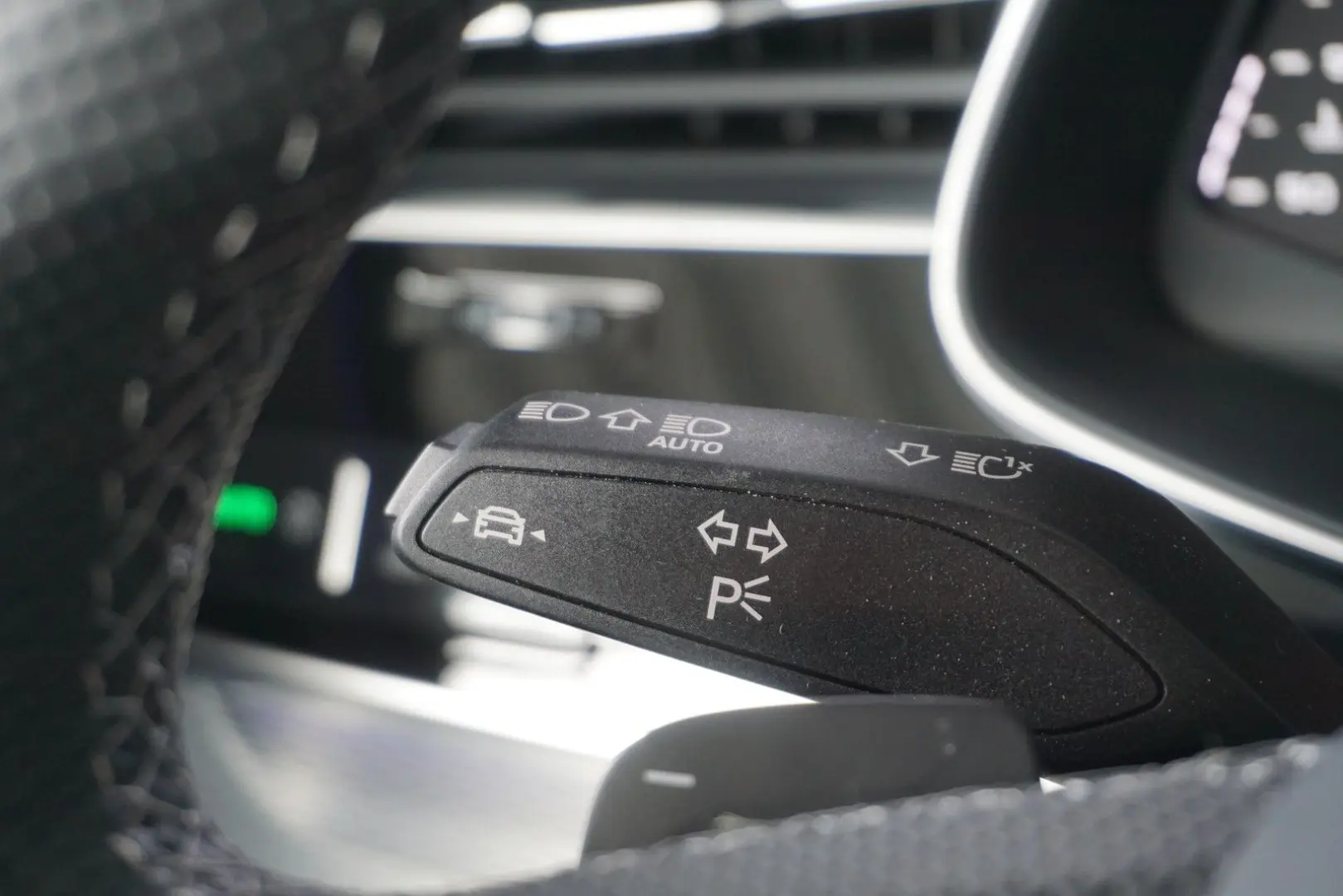 Q8 50 TDI quattro S line OLED Pano Laser HuD Std