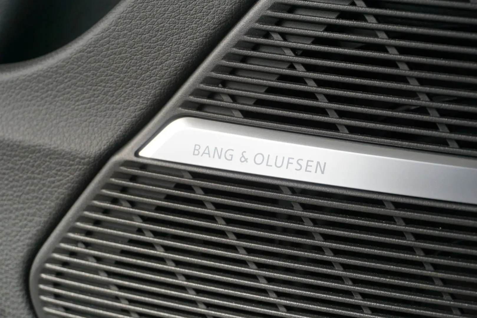 Q8 50 TDI quattro S line OLED Pano Laser HuD Std