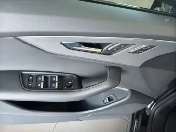 Q8 S line 50TDI tiptronic quattro S-Line  AHK Lu