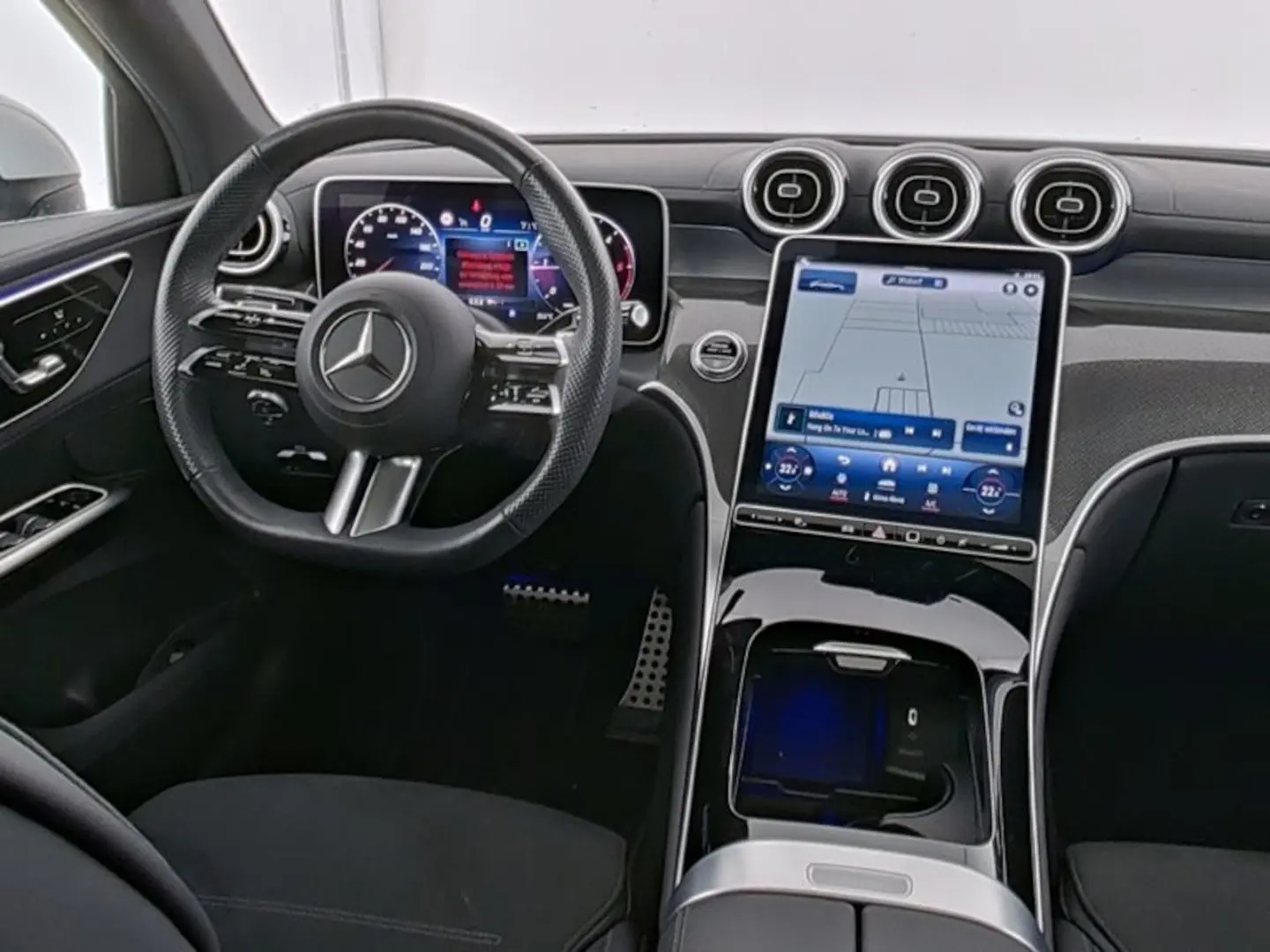 GLC 220 d 4M COUPE AMG Plus Panorama Memory