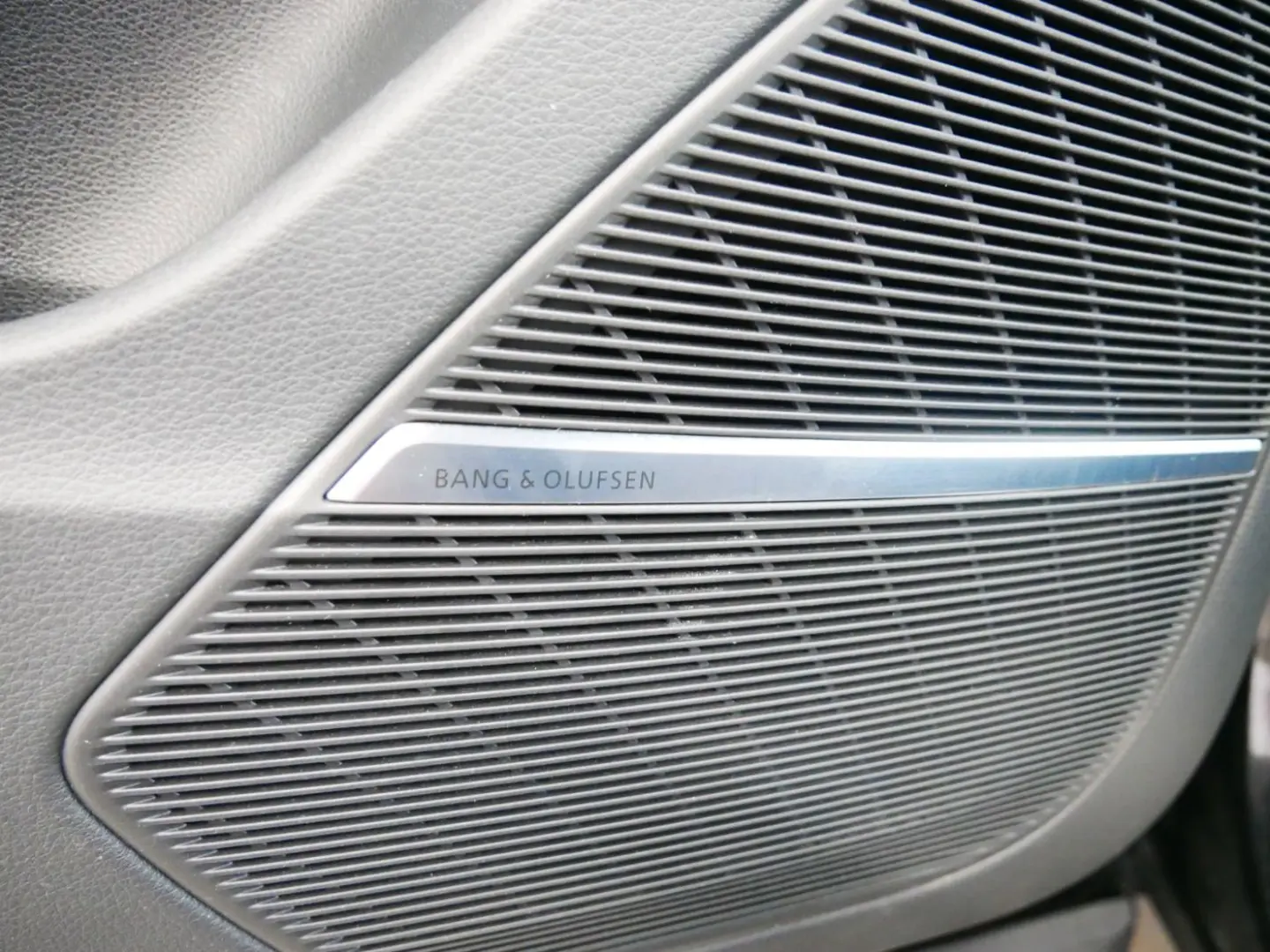 Q8 50 TDI quattro S line MATRIX AHK PANO HEAD-UP