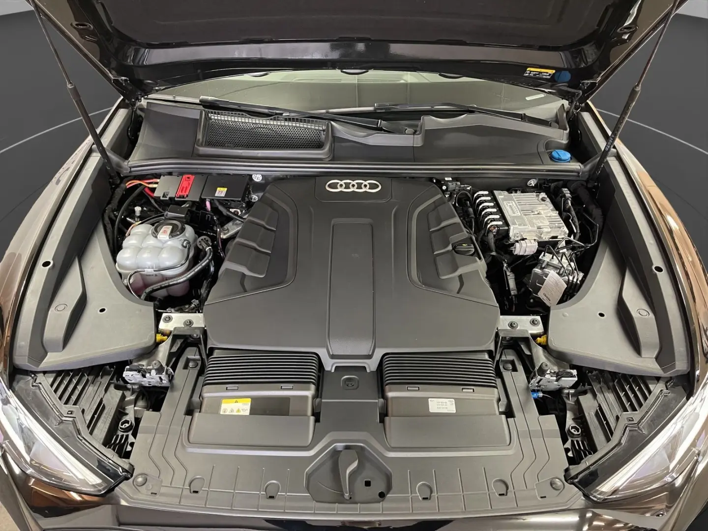 Q8 50 TDI qu. S line AHK Pano Matrix LM 23  B&O