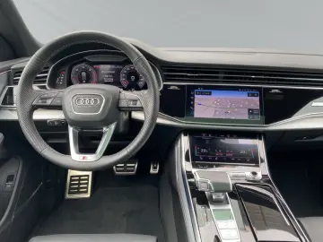 Q8 SUV 50 TDI quattro S line tiptr. ACC SH Laser