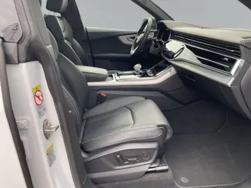Q8 SUV 50 TDI quattro S line tiptr. ACC SH Laser