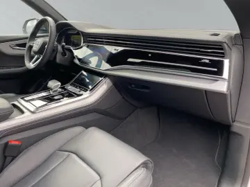 Q8 SUV 50 TDI quattro S line tiptr. ACC SH Laser