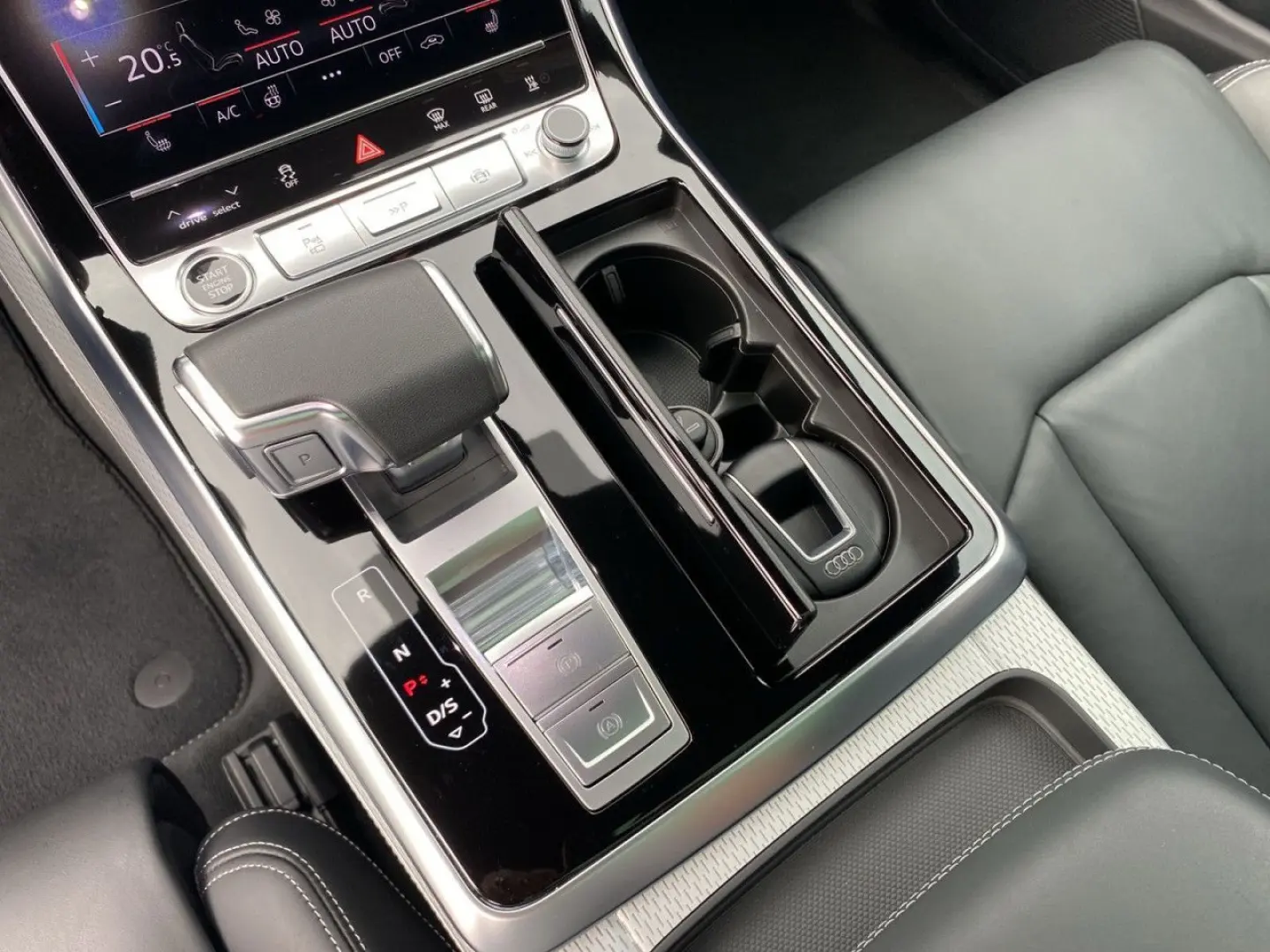 Q8 SUV 50 TDI quattro S line tiptr. ACC SH Laser