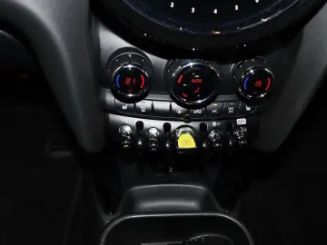 Cooper SE Head Up Panorama Glasdach