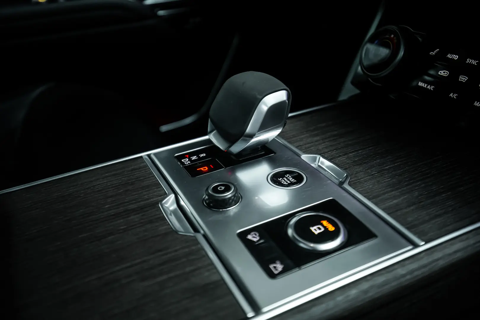 Land Rover Range Rover HSE D300