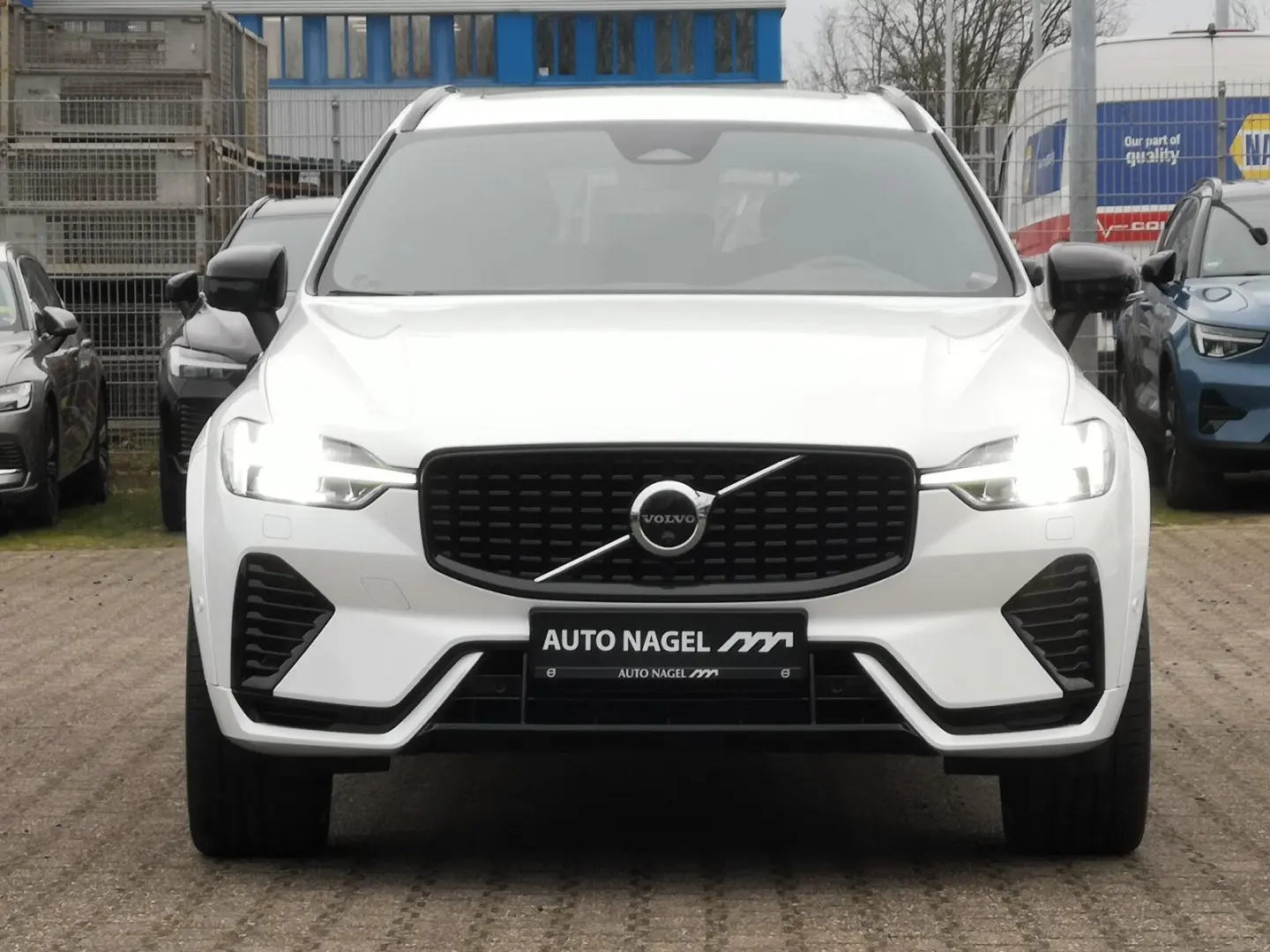 XC60 T6 AWD R-Design Plug-In SD Keyless-Start BC