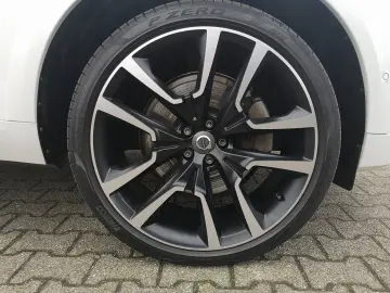 XC60 T6 AWD R-Design Plug-In SD Keyless-Start BC