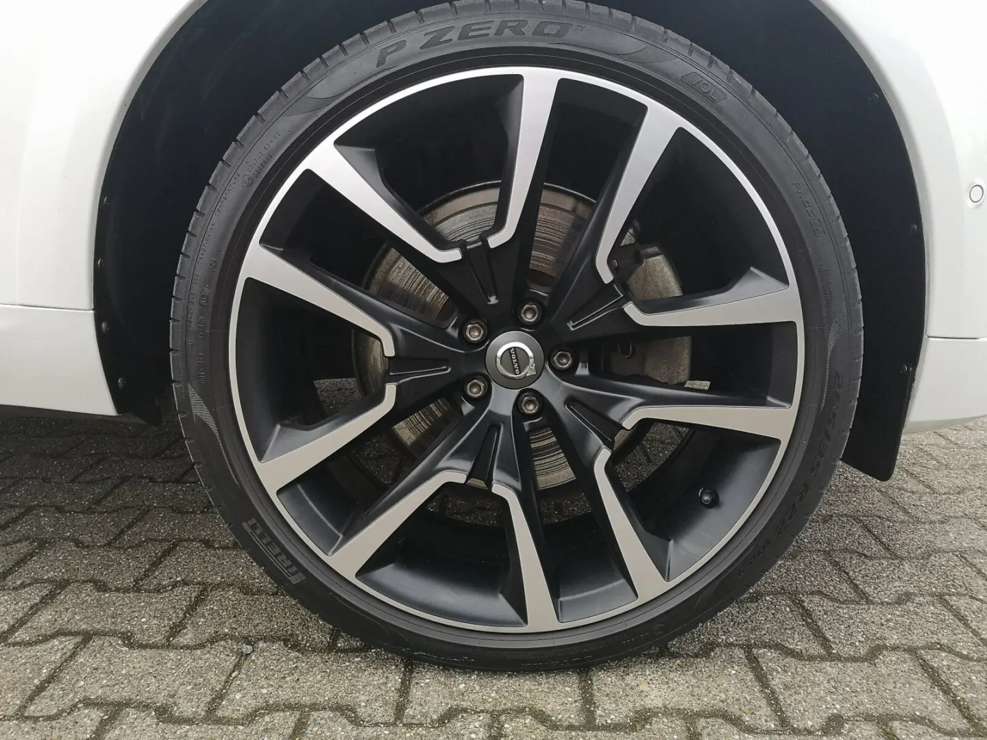 XC60 T6 AWD R-Design Plug-In SD Keyless-Start BC