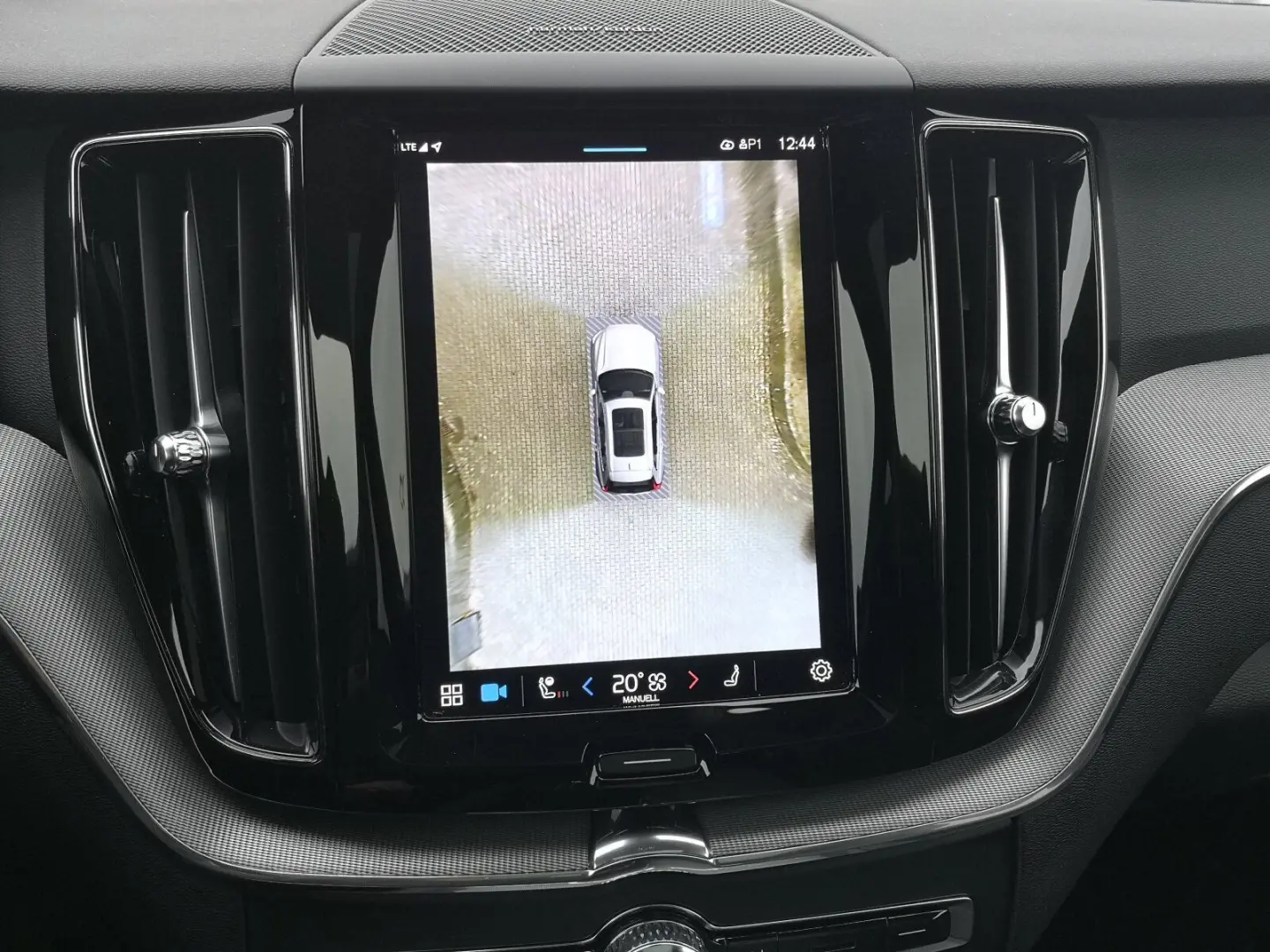 XC60 T6 AWD R-Design Plug-In SD Keyless-Start BC