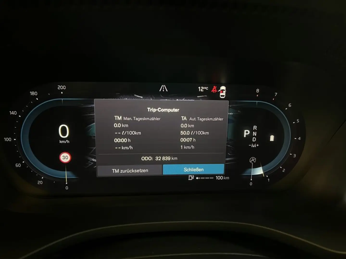 XC60 B4 Momentum-Pro Aut Google-Maps LED-Thors-H