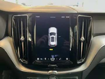 XC60 B4 Momentum-Pro Aut Google-Maps LED-Thors-H
