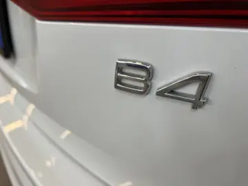 XC60 B4 Momentum-Pro Aut Google-Maps LED-Thors-H