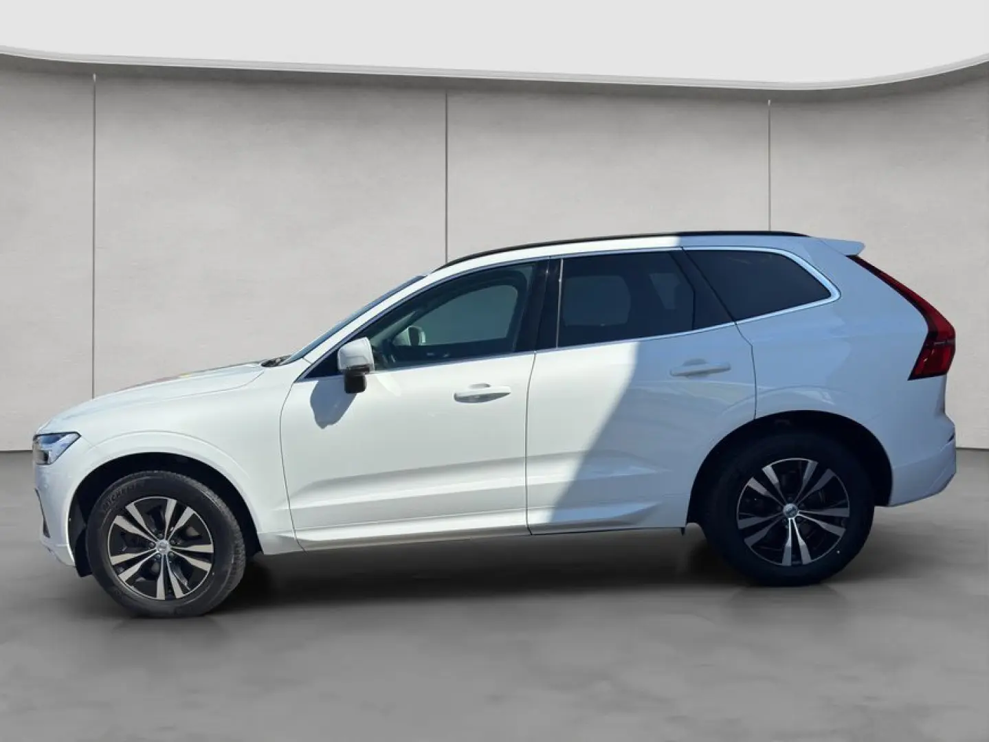 XC60 B4 Momentum Aut LED AHK PDC 1.Hand