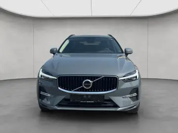 XC60 B4 Momentum-Pro Aut Vollleder AHK Google-Na