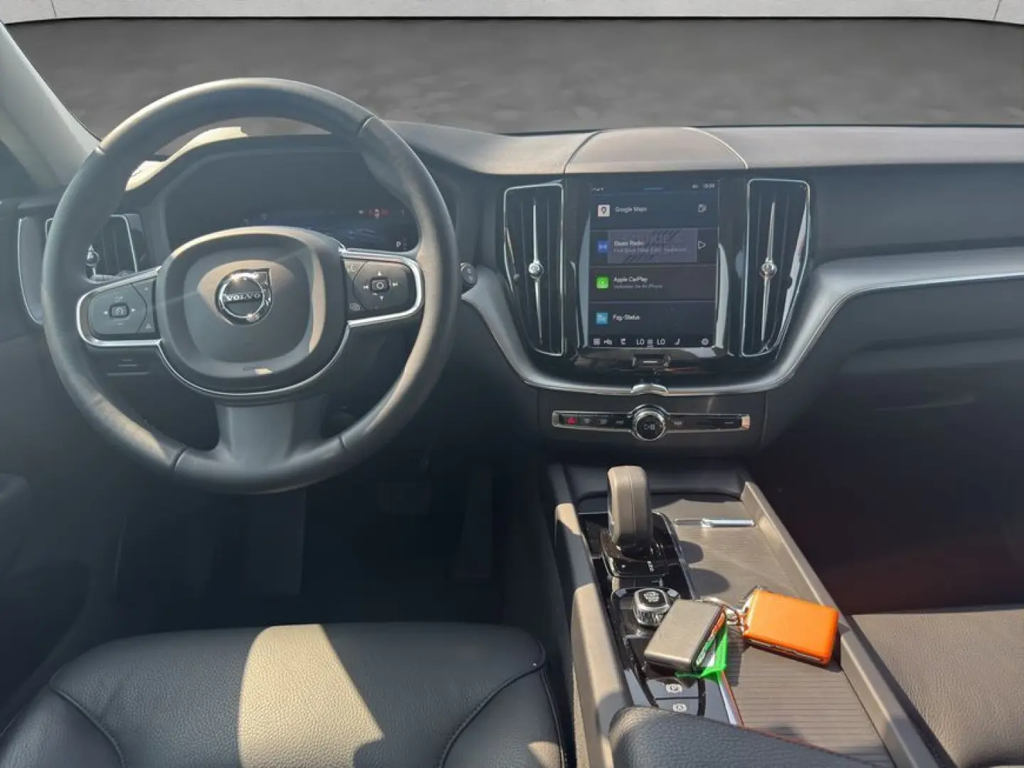 XC60 B4 Momentum-Pro Aut Vollleder AHK Google-Na