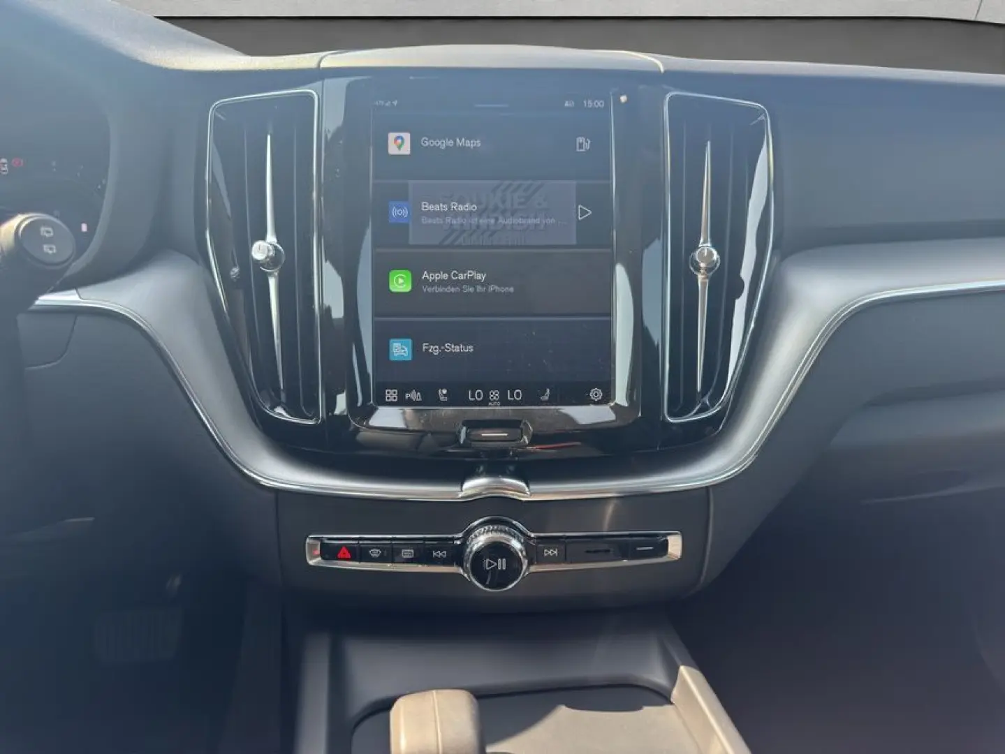 XC60 B4 Momentum-Pro Aut Vollleder AHK Google-Na