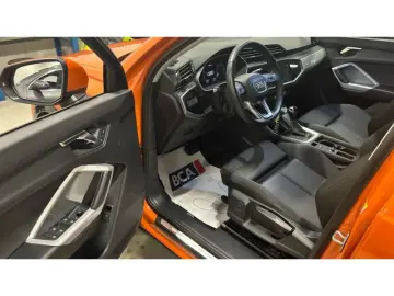 Q3 35 TFSI S tronic