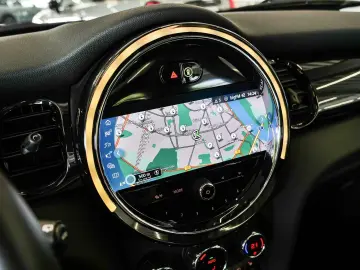 Cooper SE Essential Trim Aut Nav LED Pano RFK