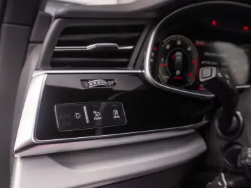 Audi Q7 50 TDI S line 7 locuri Matrix AIR Garantie