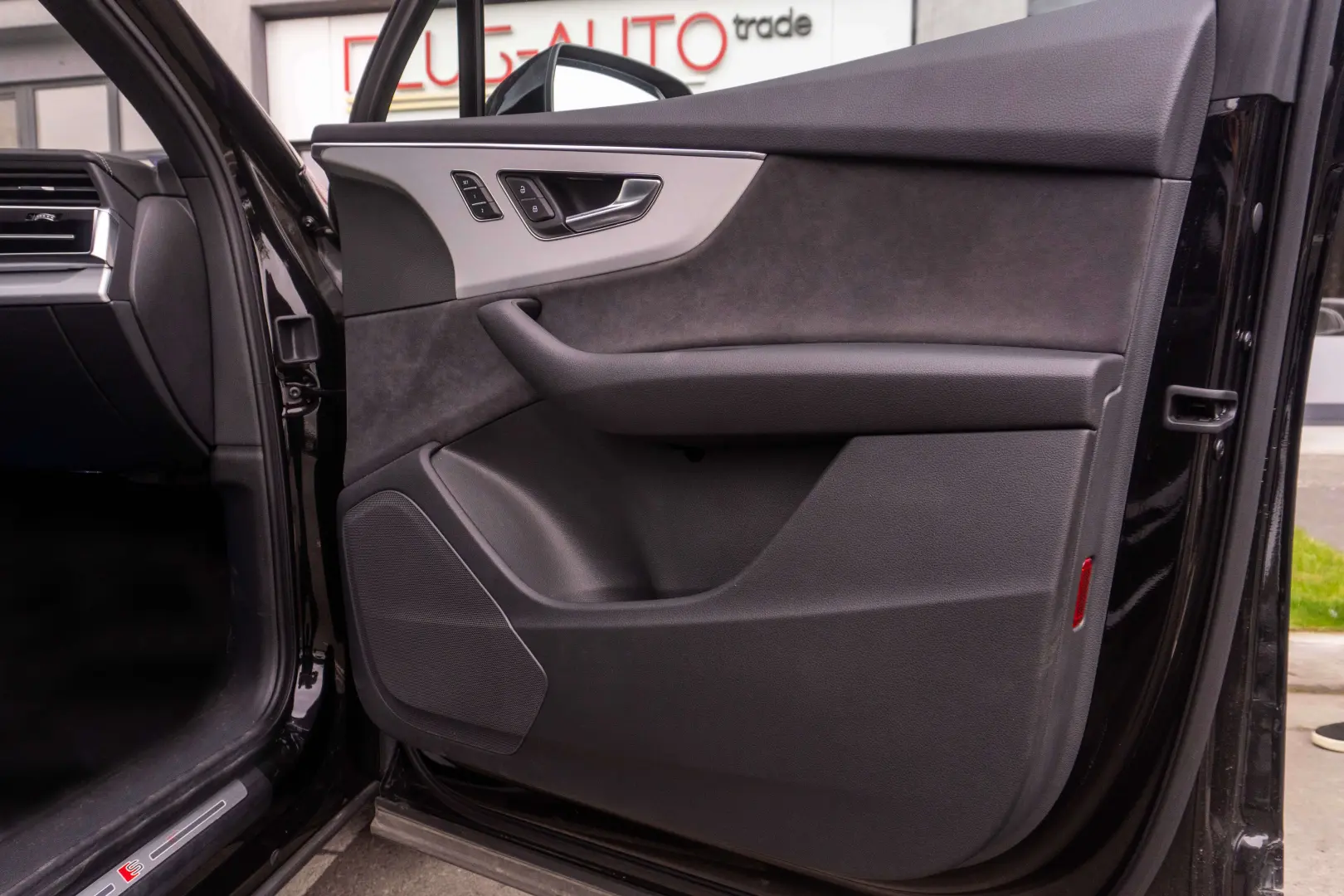 Audi Q7 50 TDI S line 7 locuri Matrix AIR Garantie