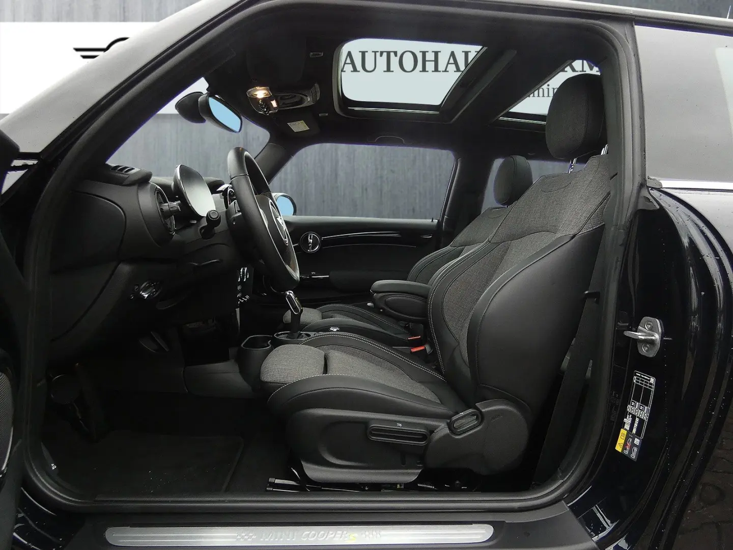 Cooper SE Hatch DAB LED Pano.Dach RFK Navi Shz