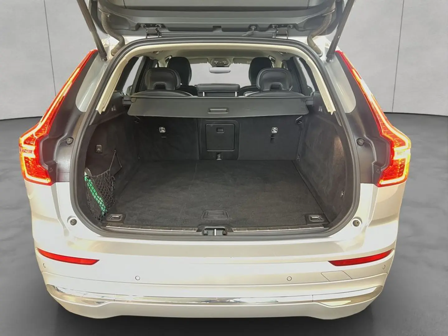 XC60 B4 Inscription Aut Nappaleder perforiert 36