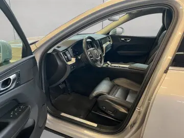 XC60 B4 Inscription Aut Nappaleder perforiert 36