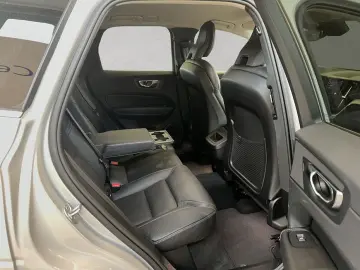 XC60 B4 Inscription Aut Nappaleder perforiert 36
