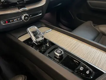 XC60 B4 Inscription Aut Nappaleder perforiert 36