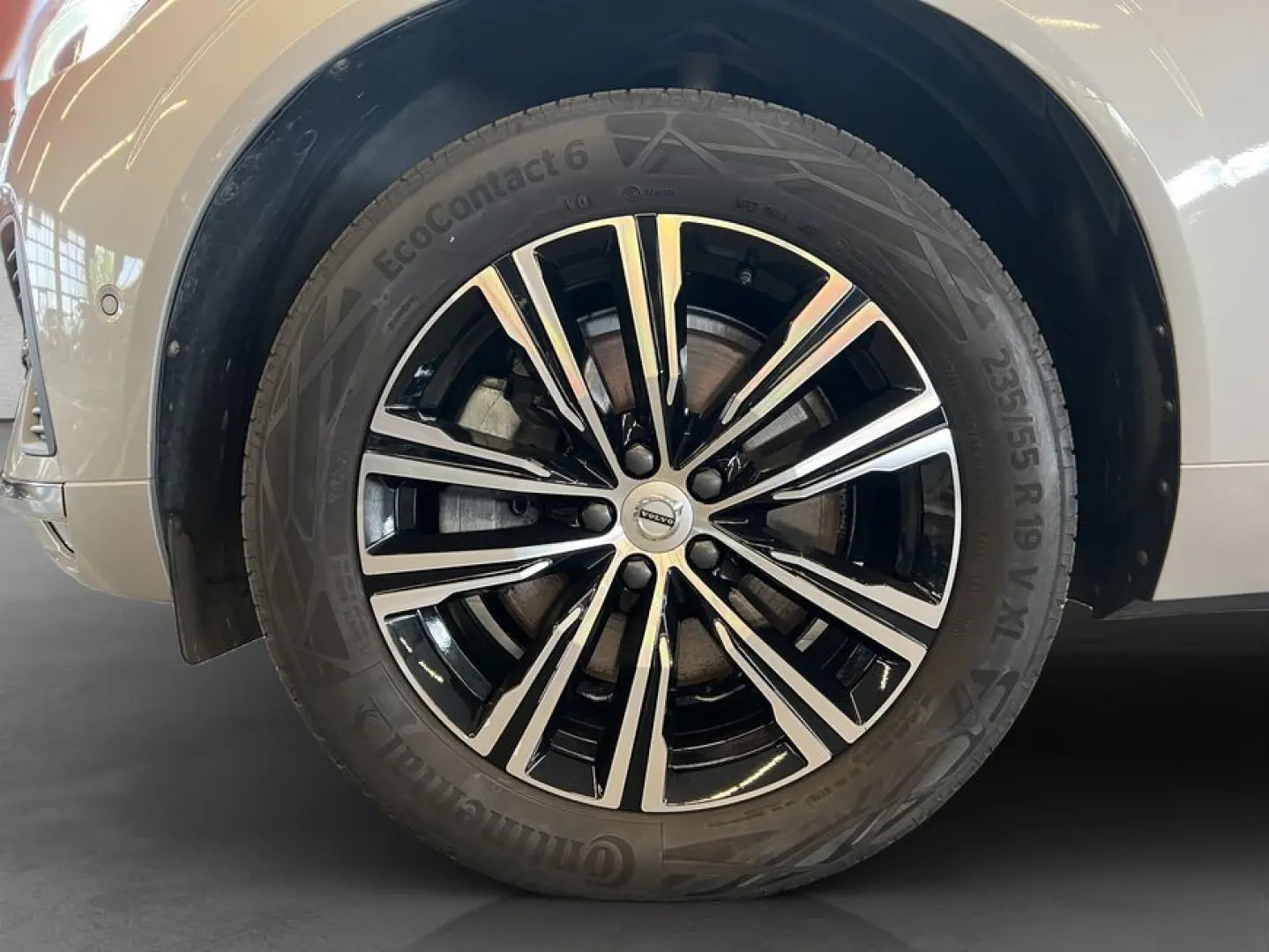 XC60 B4 Inscription Aut Nappaleder perforiert 36
