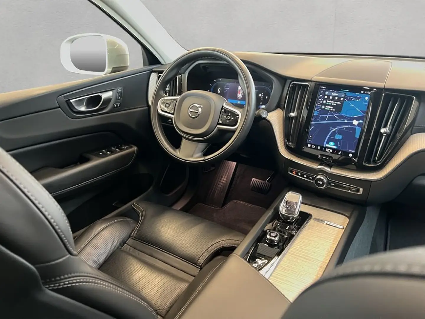 XC60 B4 Inscription Aut Nappaleder perforiert 36