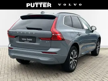 XC60 B4 Diesel FWD Core 19'' Allwetter ACC LED S