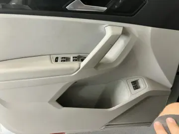 Tiguan 1.4 TSI DSG Elegance LED AHK ACC Navi