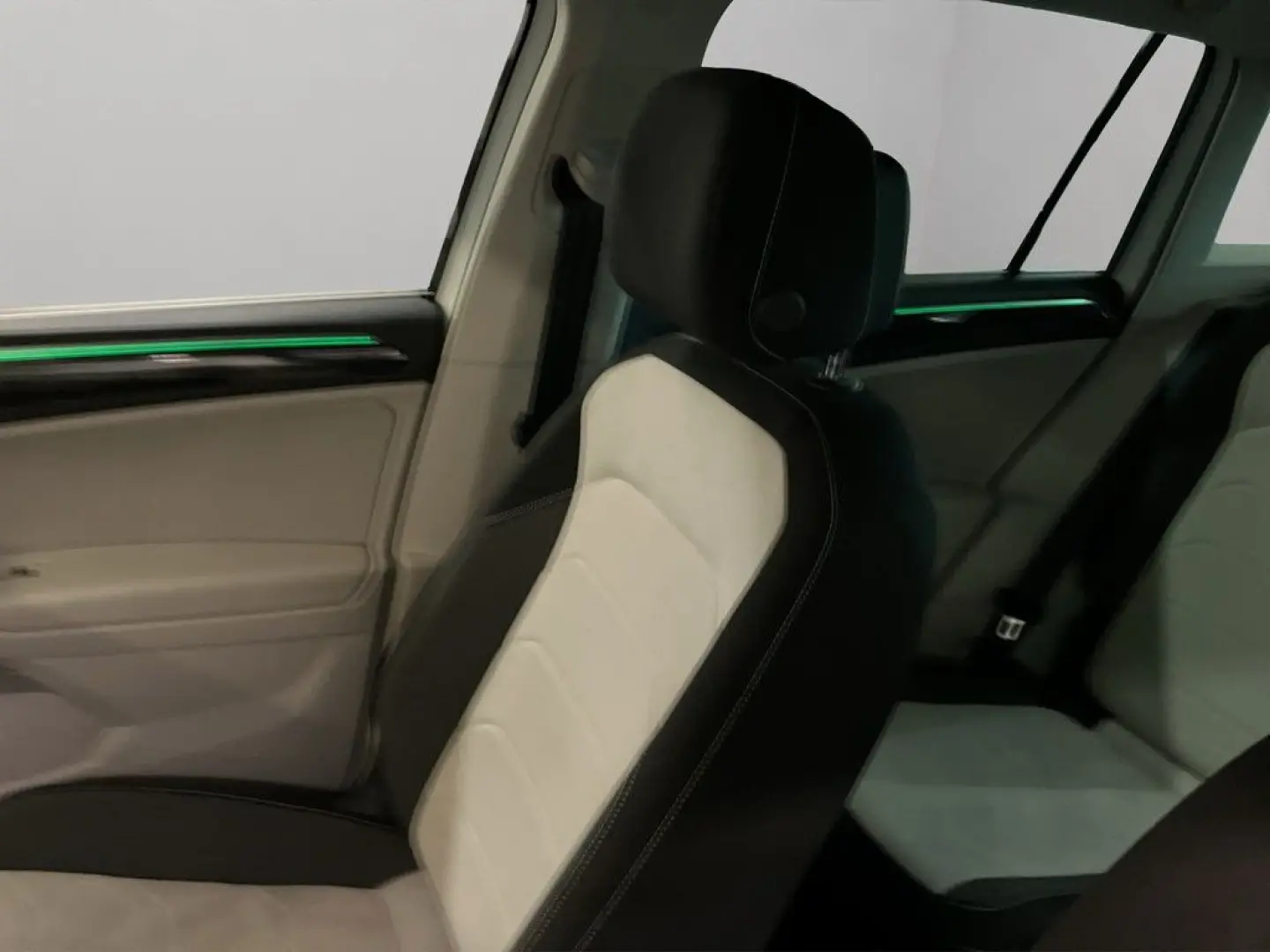 Tiguan 1.4 TSI DSG Elegance LED AHK ACC Navi
