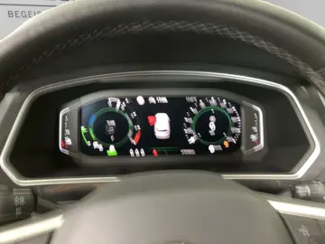 Tiguan 1.4 TSI DSG Elegance LED AHK ACC Navi